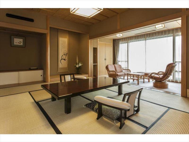 Sasaya Hotel Nagano Buitenkant foto